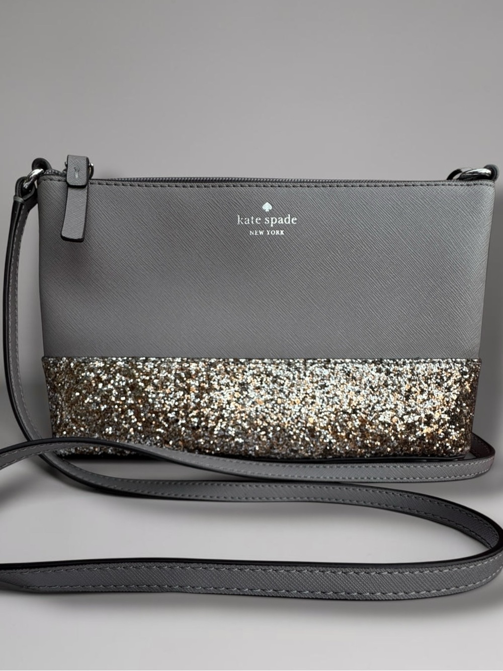 Kate Spade Greta Court Ramey City Scape Grey Glitter Crossbody Bag WKRU5693.